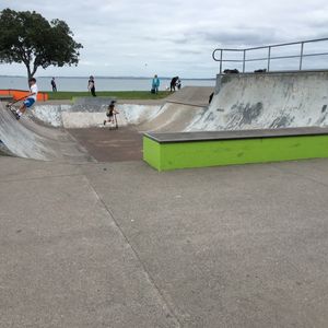 Browns Bay Skatepark 